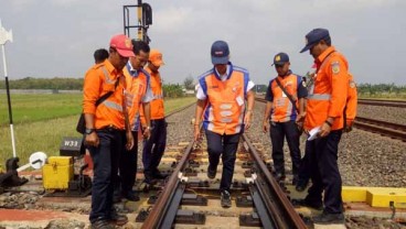 KAI Daop IV Cek Jalur Rel Pekalongan-Semarang 