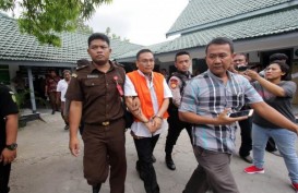 Mercy Maut Solo, Sidang Perdana & Pelukan Ayah Korban