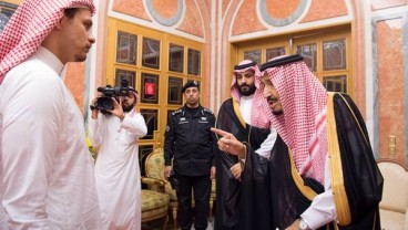 Tampil dengan Pangeran Mohammed, Raja Salman Beri Dukungan di Tengah Kasus Khashoggi