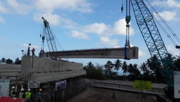 Kejar Fungsional Tol Manado-Bitung saat Natal, Jasa Marga Lakukan Pemasangan Girder