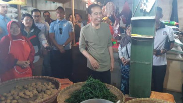 Presiden Jokowi Bandingkan Harga di 3 Pasar Daerah. Ini Hasilnya 