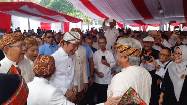 Presiden Jokowi Dianugerahi Penghargaan Sebagai Pinisepuh Paguyuban Pasundan