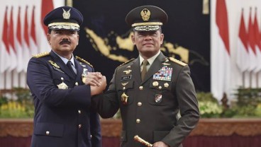 Gatot Nurmantyo dan 10 Jenderal Bintang Tiga AD Diwisuda Purnawira. Ini Daftarnya