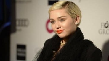 Rumah Miley Cyrus Habis Terbakar 