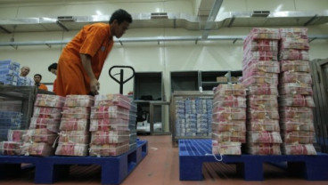 Kurs Tengah Melemah 148 Poin, Mayoritas Mata Uang di Asia Justru Menguat