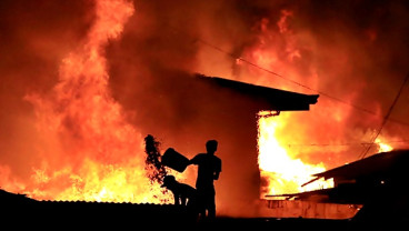 Pejaten Village Kebakaran, 14 Mobil Pemadam Kebakaran Dikerahkan