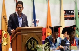 Sandiaga Siap Fasilitasi Lapangan Kerja di Depan Ribuan Wisudawan Unpas