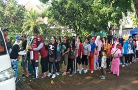 Minggu, 25 November, Ada Goyang 5.500 Payung di Malang