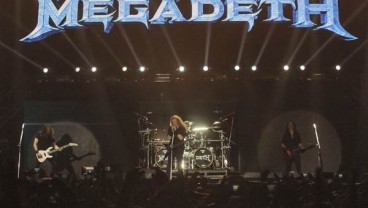 Megadeth Lelang Gitar untuk Korban Bencana Palu dan Donggala