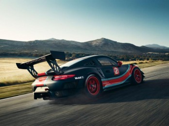 Debut di LA Auto Show, Porsche 911 GT2 RS Clubsport Diproduksi Terbatas