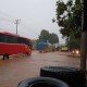 Banjir Putuskan Lintas Sumatra wilayah Tarahan Lampung