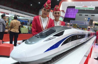 Ridwan Kamil Minta Konsorsium Kereta Cepat Bangun LRT Bandung Raya