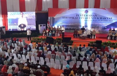 Presiden Jokowi Hadiri Penyerahan Sertifikat Tanah di Kabupaten Bogor