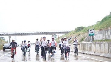 Diresmikan Hari Ini, Tol Bocimi Gelar "Gowes Bareng Millenial"