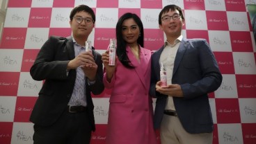 Titi Kamal Kolaborasi dengan Ecommerce Korea Luncurkan Body Mist