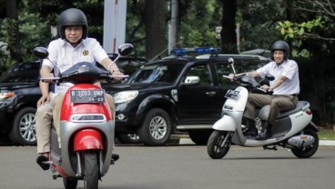 Viar Naikkan Harga Sepeda Motor Listriknya