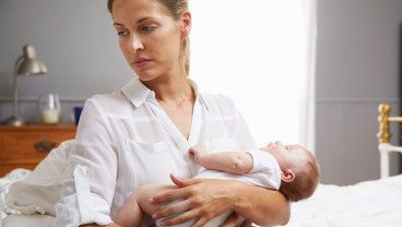 4 Penyebab Kepala Bayi Berkeringat   