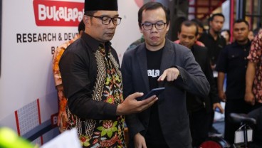  Ridwan Kamil Tantang Bukalapak Bantu Peternak Lele Berjualan Online