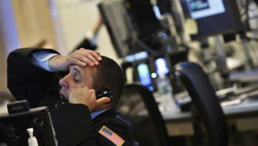 Wall Street Terjerembab Lebih dari 2%