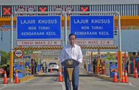 LALU LINTAS JELANG TAHUN BARU : Tol Trans-Jawa Tersambung