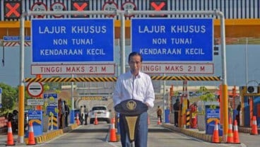 LALU LINTAS JELANG TAHUN BARU : Tol Trans-Jawa Tersambung