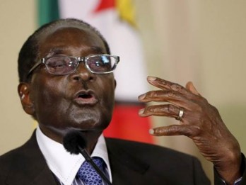 Mantan Presiden Robert Mugabe Sakit, Istrinya Buron