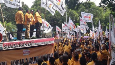 Demo di Gedung KPU, Kader Hanura Minta Ketuanya Jadi Calon Senator