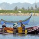 Cuaca Ekstrem, Ratusan Nelayan di Pantai Selatan Cianjur Berhenti Melaut 