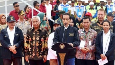 Tidak Libur, Jokowi Tinjau Proyek Bendungan Sukamahi dan Ciawi