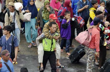 TSUNAMI SELAT SUNDA: 1.200 Penduduk Pulau Sebesi dan Sebuku Dievakuasi dengan 4 Kapal