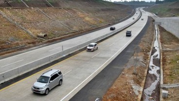 Talut Tol Salatiga-Kartasura Longsor, tetapi Badan Jalan Tol Aman Dilintasi