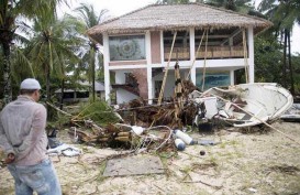 TSUNAMI SELAT SUNDA: Warga Sumur & Taman Jaya Mulai Bersihkan Sisa-Sisa Bangunan