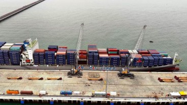 2019, Bongkar Muat Kontainer di Pelabuhan Kuala Tanjung 100.000 TEUs