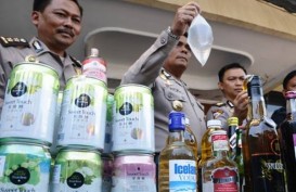 TNI/Polri Amankan 10 Galon Miras Cap Tikus di Halut
