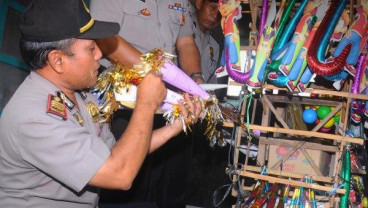 Tahun Baru, Penjual Terompet & Kembang Api di Banda Aceh Dirazia