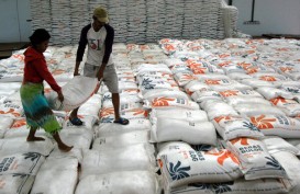 10 Ton Beras Medium Didistribusikan dalam Operasi Pasar di Manado
