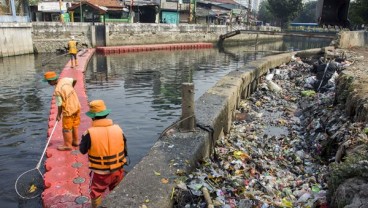 DPRD DKI Minta Anies Tangani Limbah Kali Item 