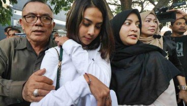 Vanessa Angel dan Avriellia Shaqqila hanya Dikenai Wajib Lapor. Polisi Cari Bukti Baru