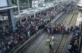 Warga Jabodetabek Butuh Transportasi Publik Hingga ke Rumah