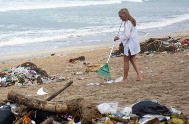 Denpasar Wajibkan Siswa Pengguna Bus Sekolah Setor Sampah Plastik