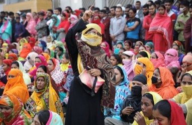 Buruh Tekstil Bangladesh Protes Tuntut Kenaikan Upah