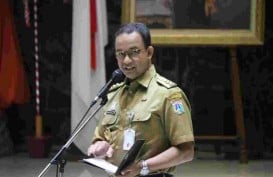 Anies Bakal Buat Aturan PNS DKI Dilarang Parkir di Gedung DPRD