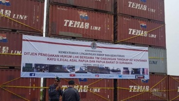 KLHK Janji Usut Masuknya Kayu Ilegal ke Surabaya