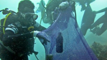 Badung Terkendala Penanganan Sampah di Tengah Laut 