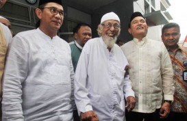 NAPI TERORISME : Atas Restu Jokowi, Ba'asyir Bebas
