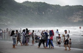 Ada Supermoon, tapi Gelombang Pasang di Pesisir Pantai Selatan Yogyakarta Aman