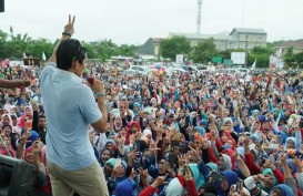 Ribuan Masyarakat Cikarang Berbondong-bondong Sambut Sandi