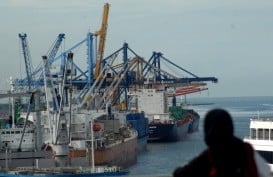 Pelayaran Kolaka-Bajoe, Bus Sempat Terbalik Saat Ombak Hantam Kapal