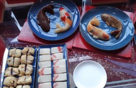  YEE SANG DAN NIAN GAO  : Sajian Khas Imlek Penuh Makna