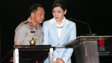 Direktur Utama KSEI Raih Gelar Doktor UGM